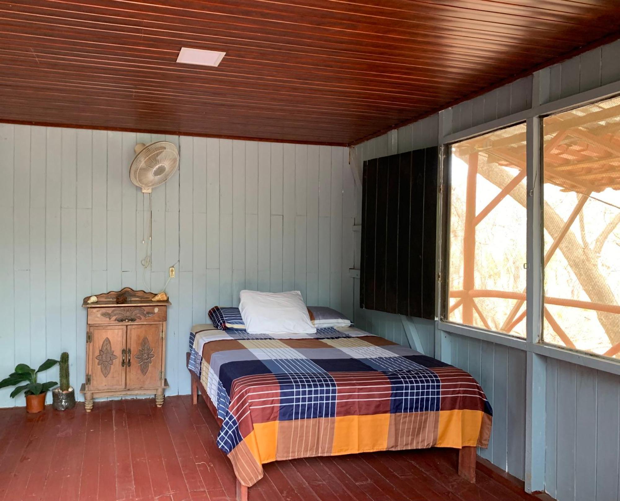 Nieves Surf Hostel And Camping بلايا أفيينا المظهر الخارجي الصورة